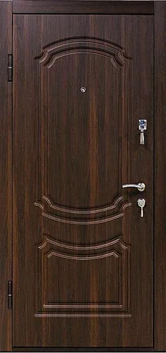 Входная дверь Stramm-7 (МДФ ПВХ / Массив дерева)